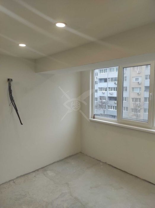 Продава се Двустаен апартамент в Бургас, Меден рудник - зона А - 41 кв.м за 1635 €/кв.м - Снимка #1