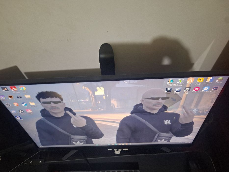 180HZ Гейминг Монитор Samsung