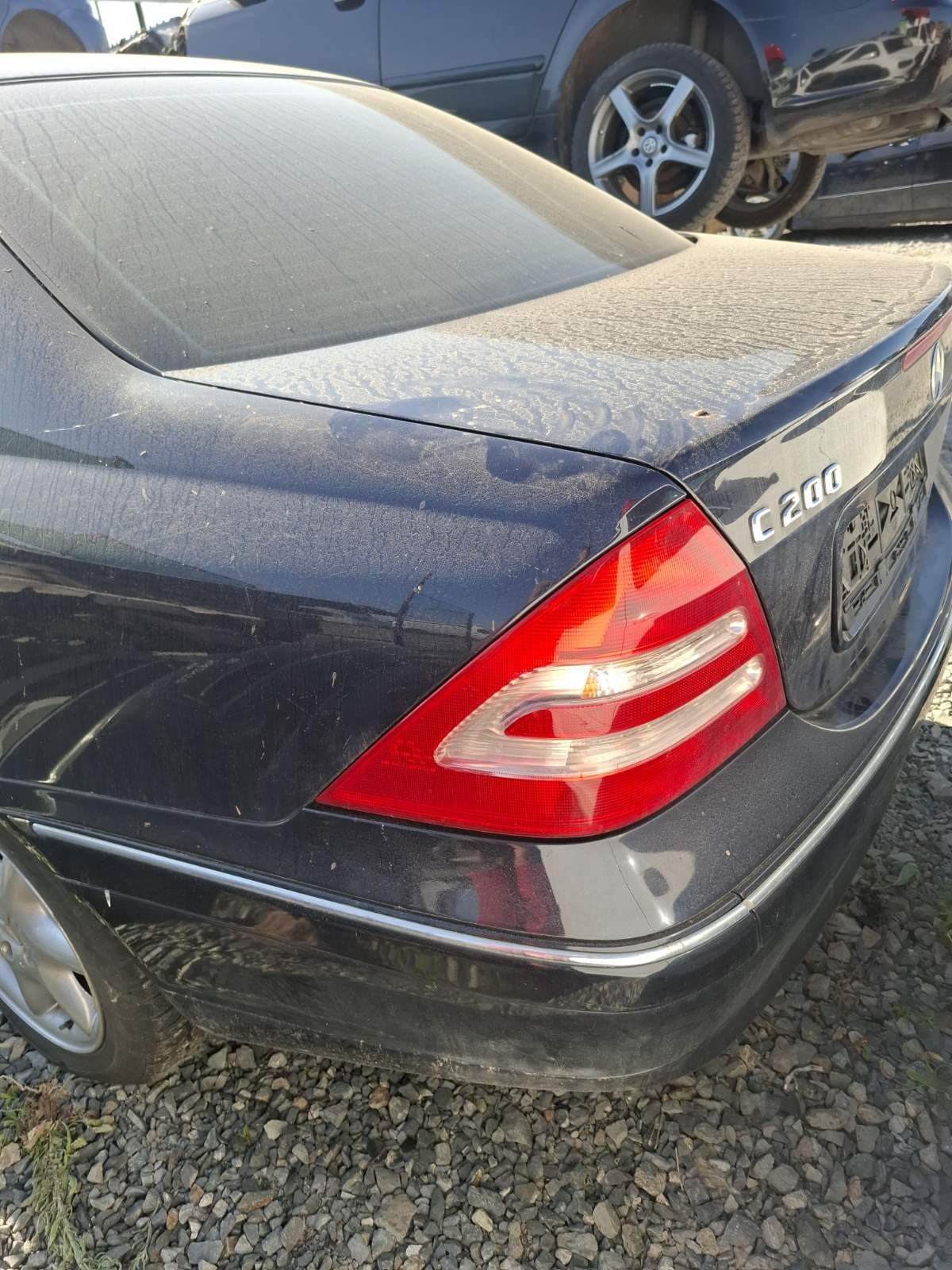 Mercedes 203 2.0 компресор 2003 година бензин