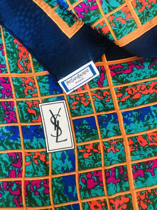 Esarfa YvesSaintLaurent autentica