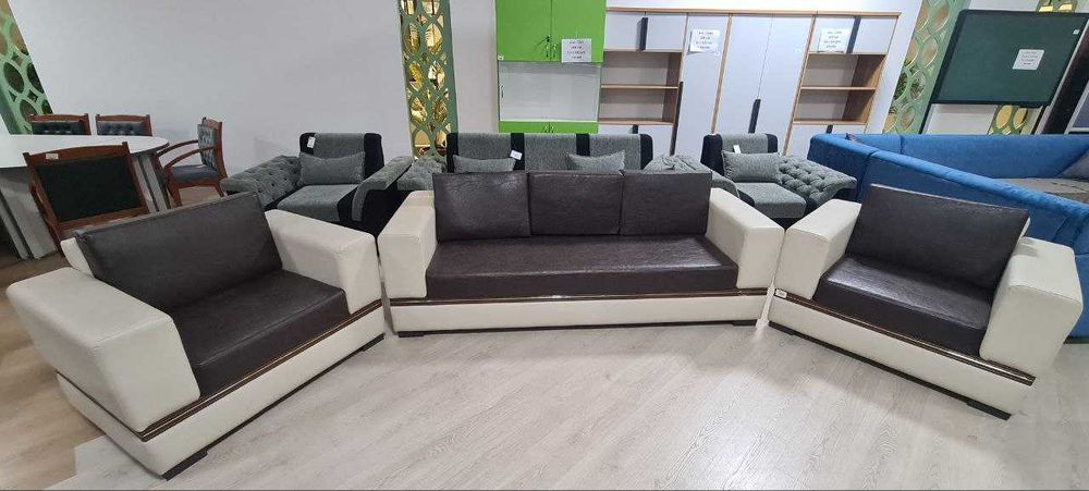 Набор мягкой мебели ( Диван 3 х местный + 2 кресла)