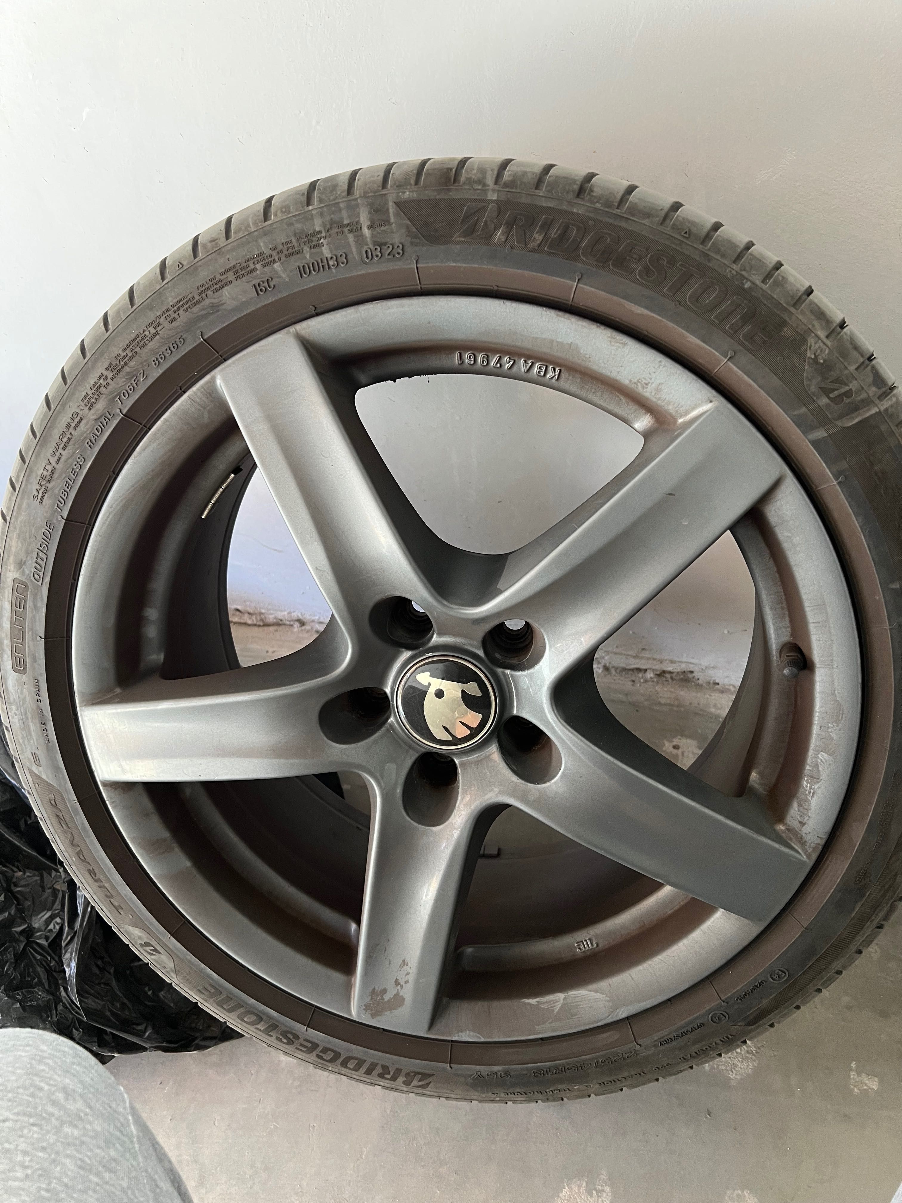 Bridgestone 225/45/18 turanza 6