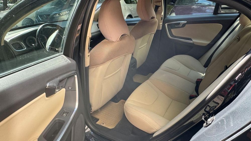 Volvo S60 impecabil, km. reali, garaj.