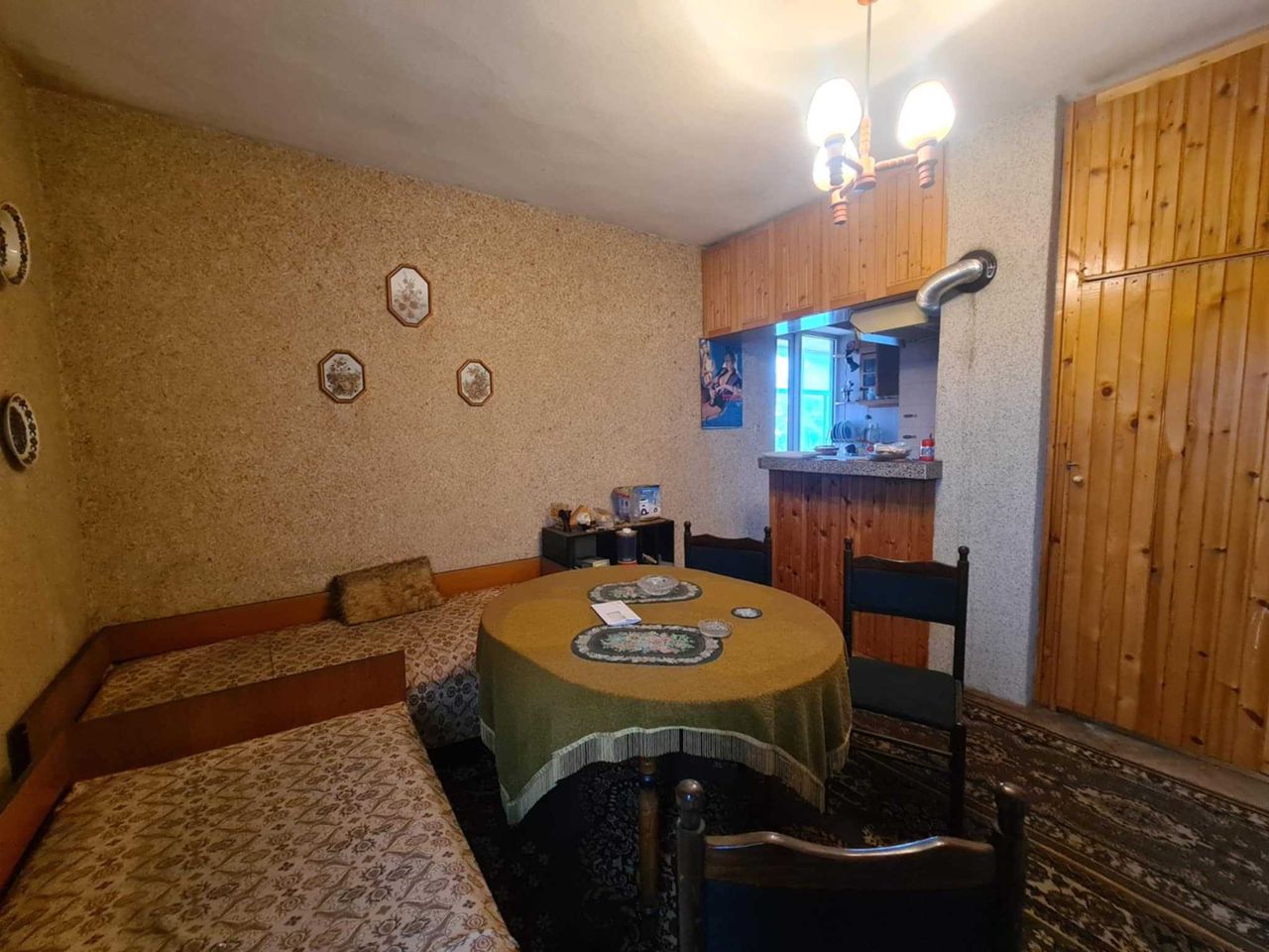 Продава се Тристаен апартамент в Хасково, Център - 82 кв.м за 1151 €/кв.м - Снимка #4