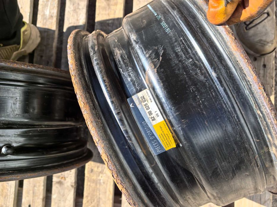 16 цола 4 х 100 мм Рено / Дачия - 6,5 Инча / ЕТ 49