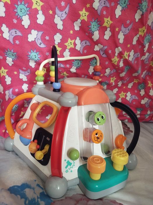 Продам игрушки развивающие