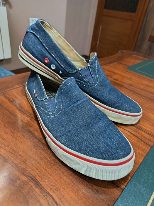 Tommiy Hilfiger denim