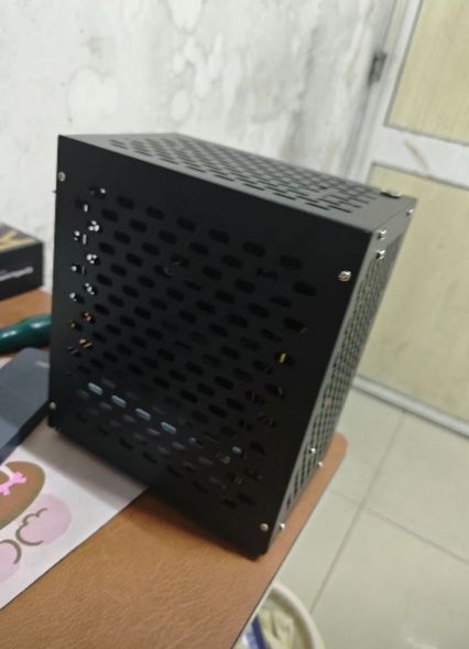 Черный MINI ITX на xeon