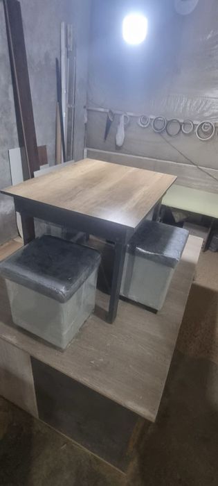 Пуфик и Стол сотилади янги