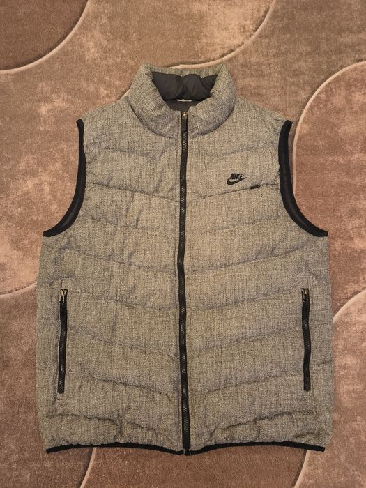 Nike пухен елек размер L