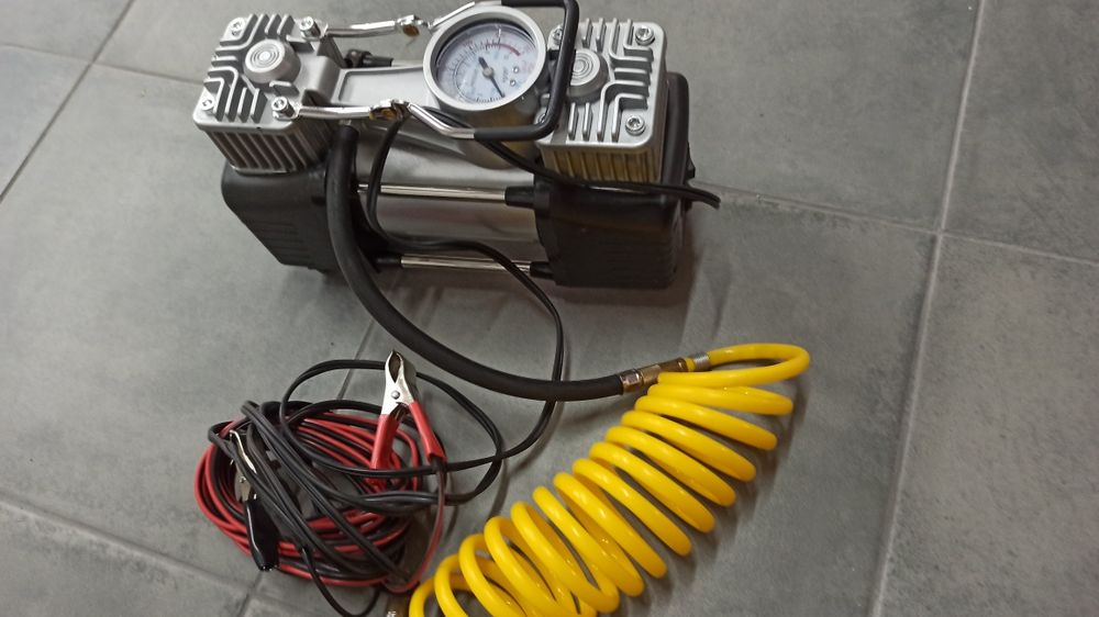 Насос автомобильный