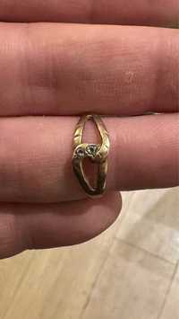 Златни дамски пръстени с кристали - от чисто злато (24 Карата)