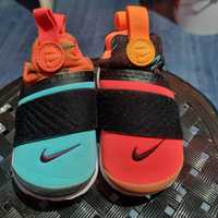 Nike,marimea 22,deosebiti