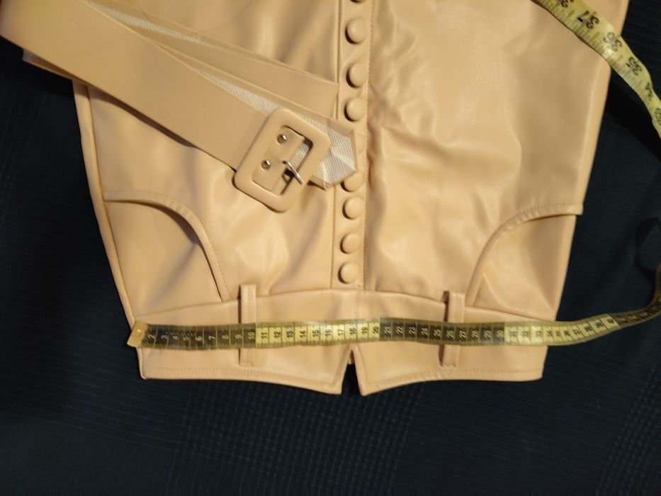 Дамска кожена пола