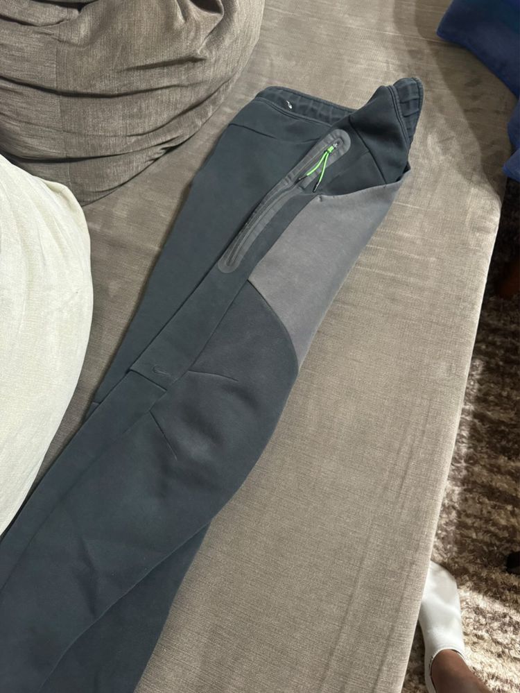 Nike tech fleece