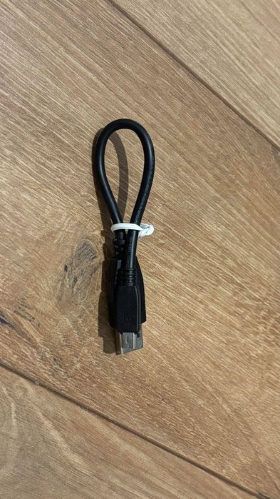 Cablu mini USB, 10 cm – negru, folosit