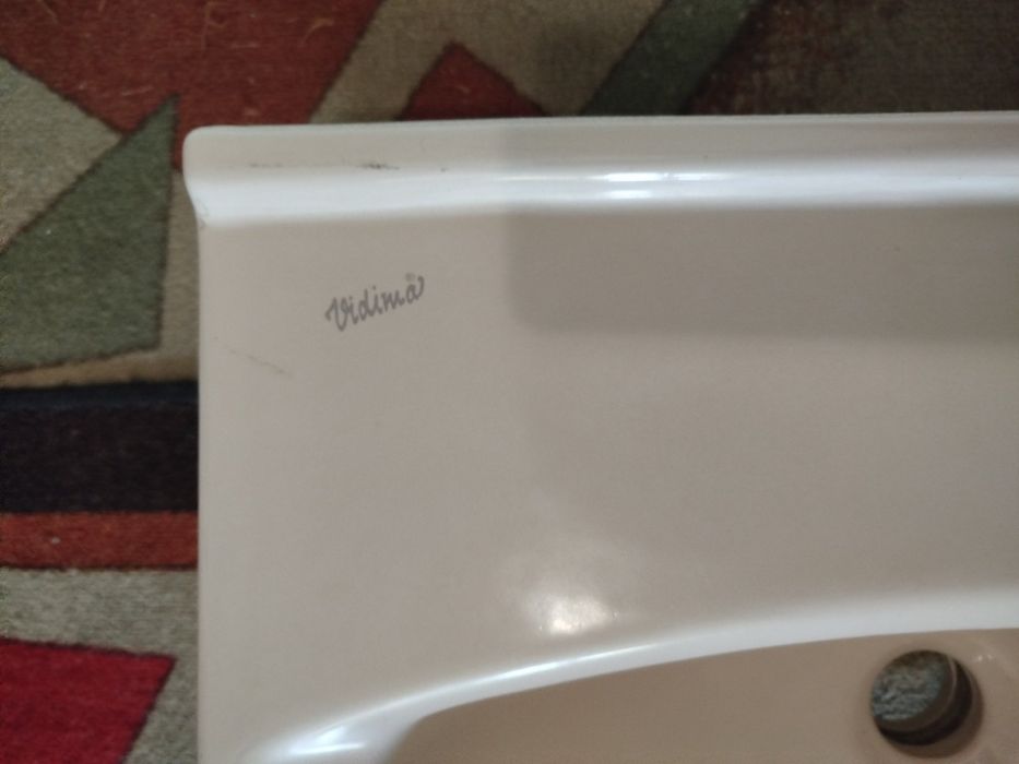 Продавам порцеланови мивки