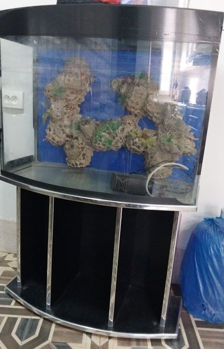 Продаётся аквариум