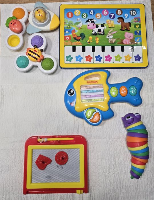 Сет с детски играчки за пътуване до 2.5г.