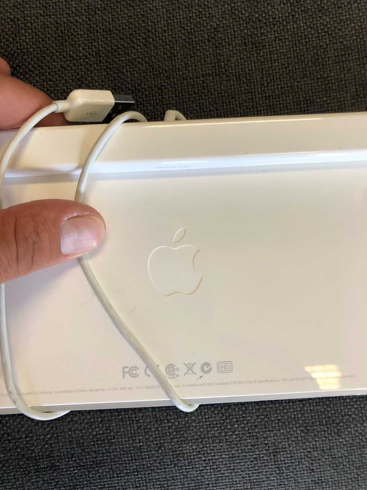 Клавиатура APPLE