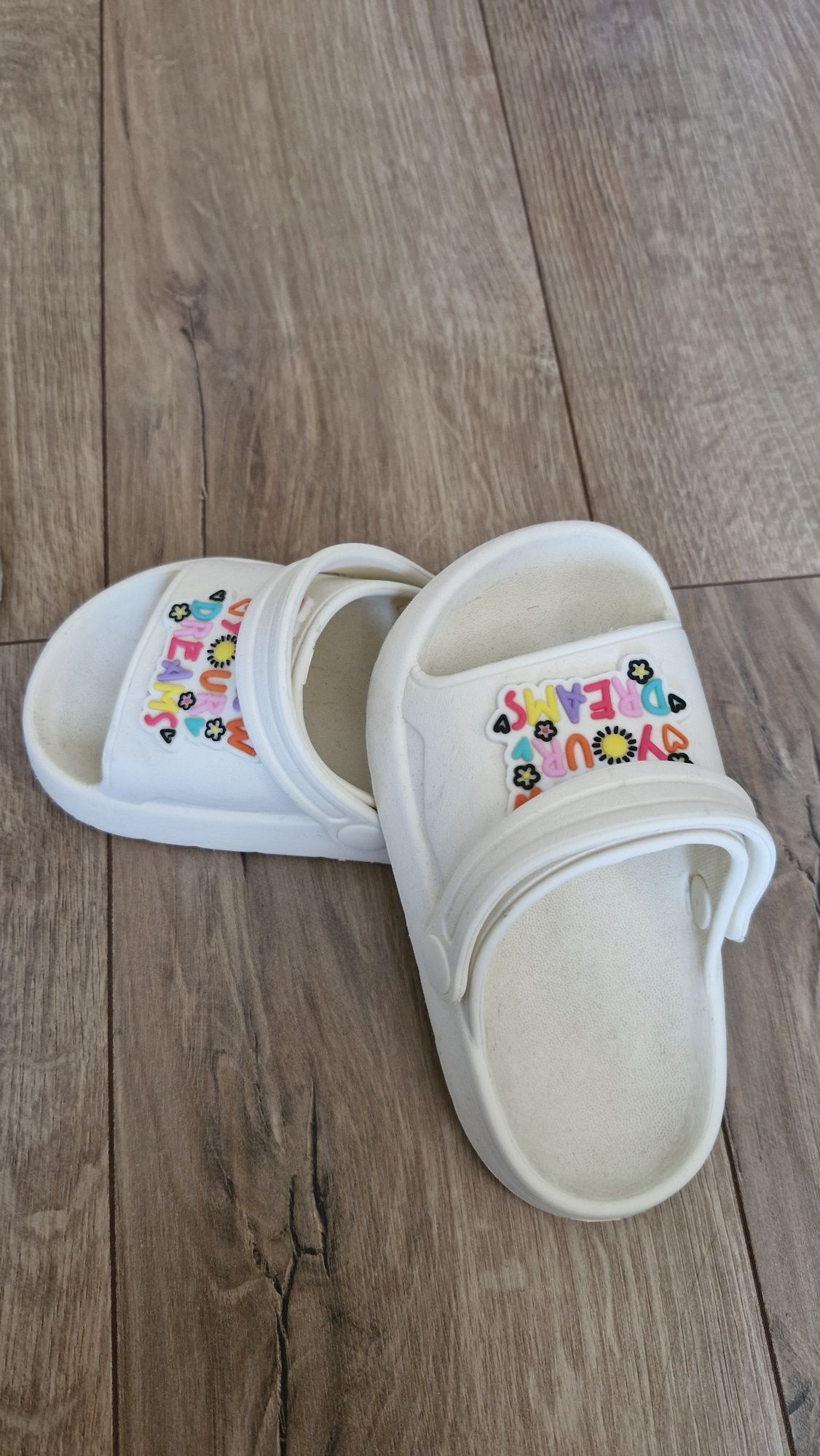 Lot sandale si slapi marime 25