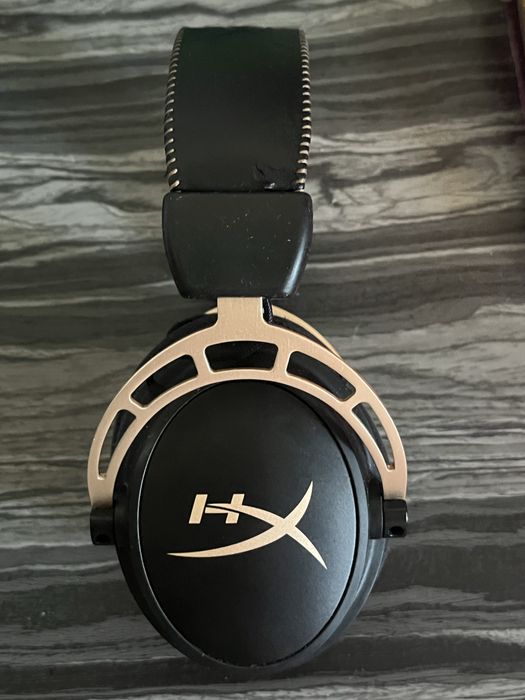 Наушник hyperx alpha