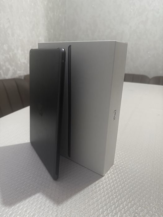 Ipad 9th Generation 64 GB/ Wi-fi Space Grey