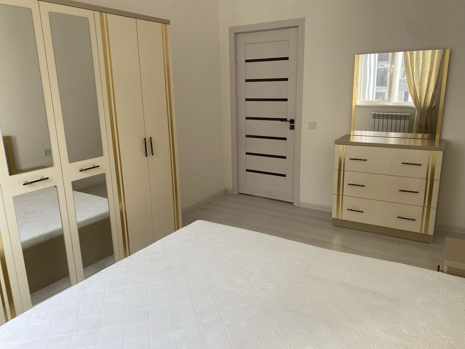 Сергели, Янги Дарҳон 3/11/16. Мебел ва техникалари билан сотилади