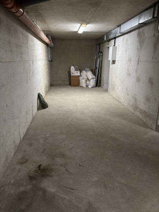 Продава се Гараж / Паркомясто в Варна, Спортна зала - 150 кв.м за 634 €/кв.м - Снимка #5