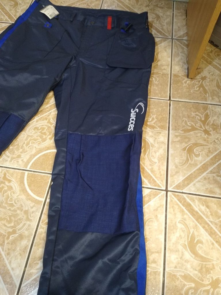 Salopeta Pantaloni de lucru vătuiți, impermeabili marimea 58