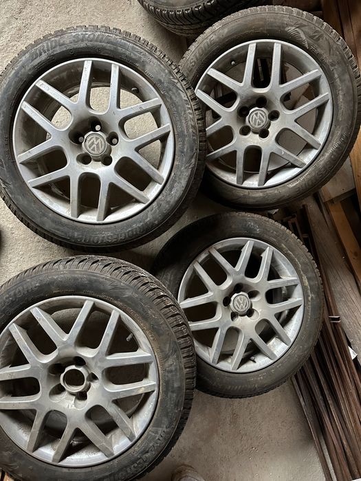 Bridgestone зимни Гуми 205/55 R16
