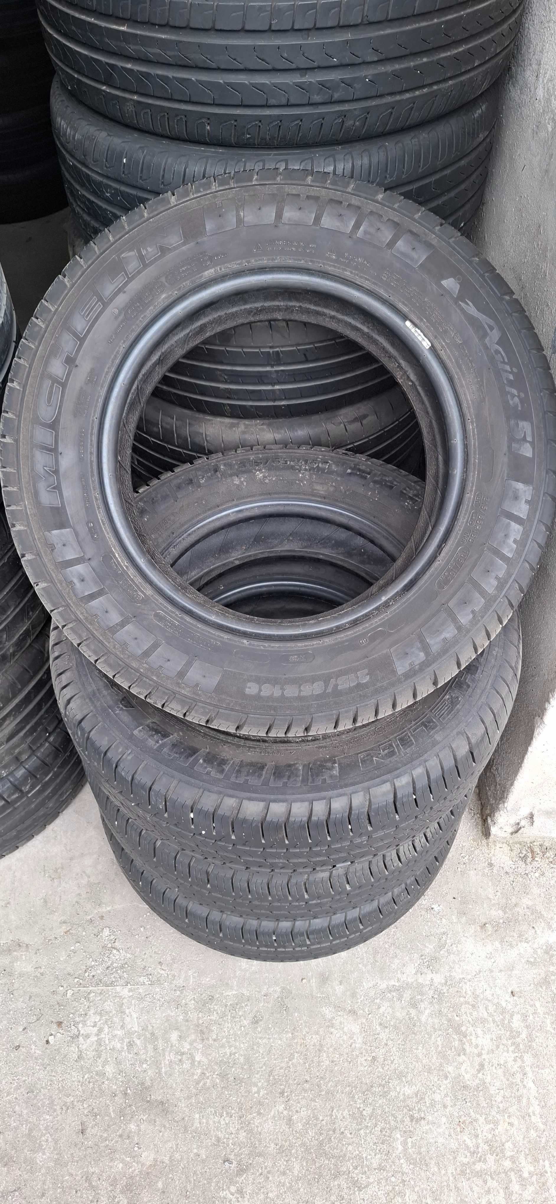 4бр. 215/65/16С Michelin 7.4mm грайфер, дот 22г. Предлагаме монтаж