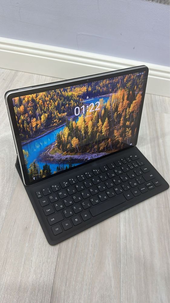 Продается Планшет Huawei MatePad S keyboard TGR-W09 11.5дюйм 8 256ГБ
