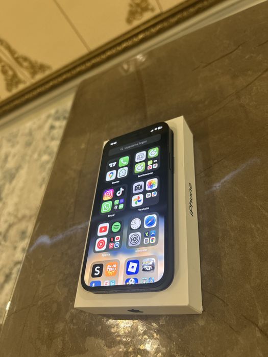 iPhone 12 128GB black