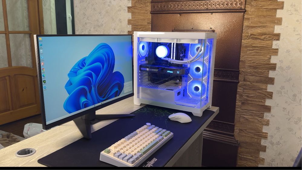 RTX 5070 12 GB / CORE I5 14600KF
