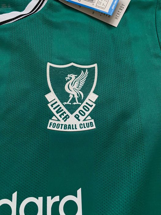 Jersey Liverpool 2025/2026 away kit, Wirtz