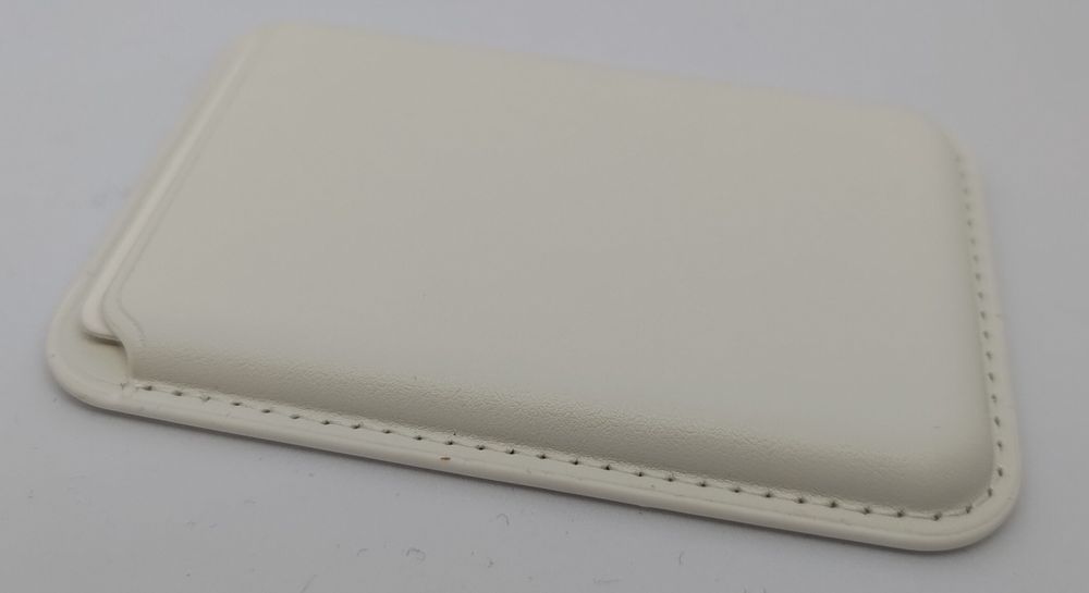 Portofele piele MagSafe pentru iPhone