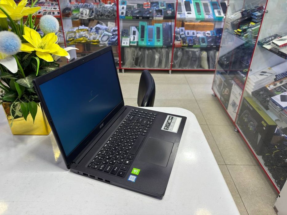 Acer core i5-8265U ddr4 8/1000GB HDD videokartasi bor MX230-2GB