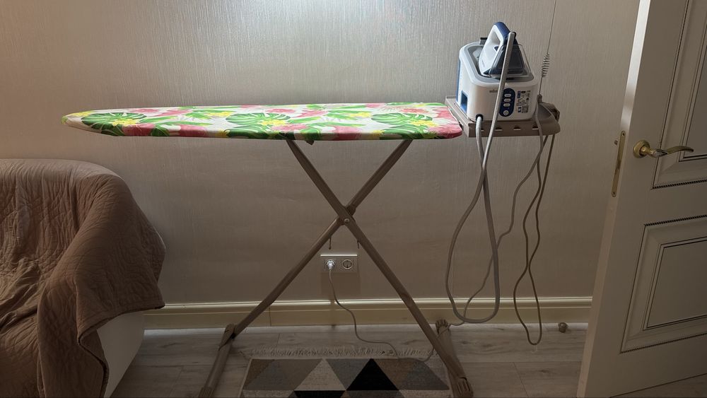 Продается гладильная доска в отличном состояние