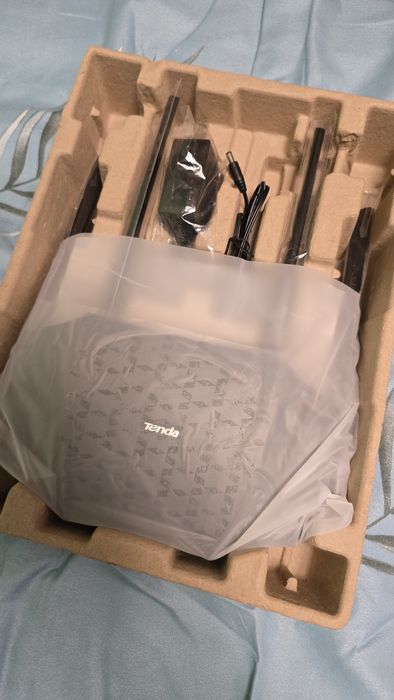 Router Wireless Gigabit Tenda AC21 AC2100, Dual-Band 300 + 1733 Mbps,