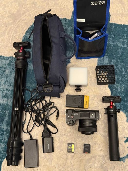 Sony ZV-E10 II + multe accesorii