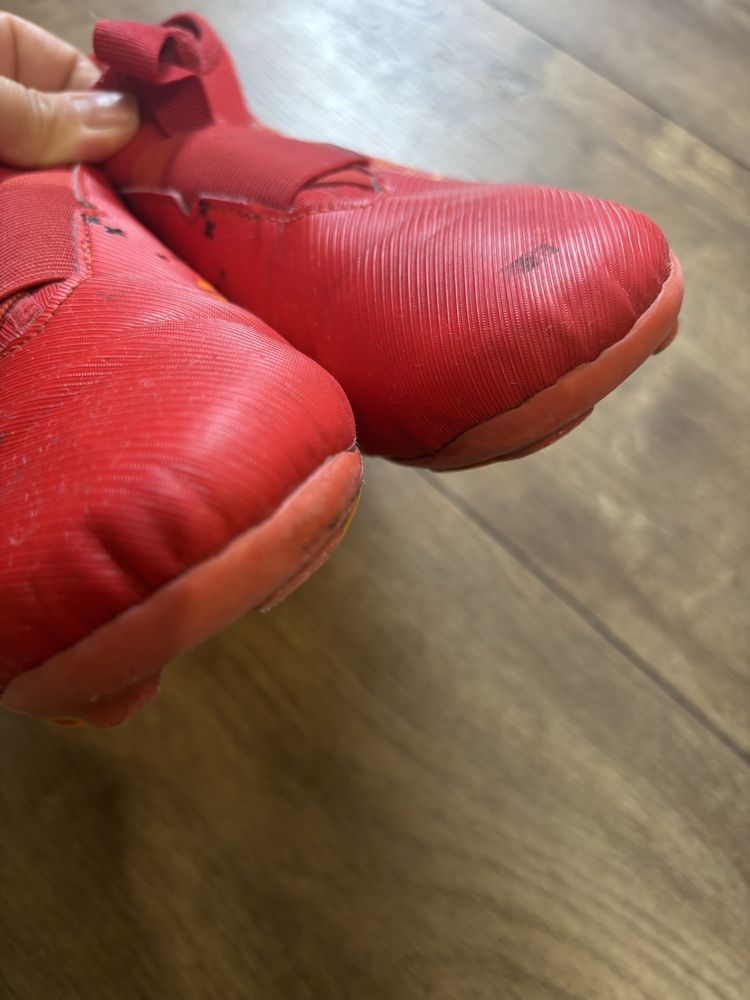 Бутонки Nike