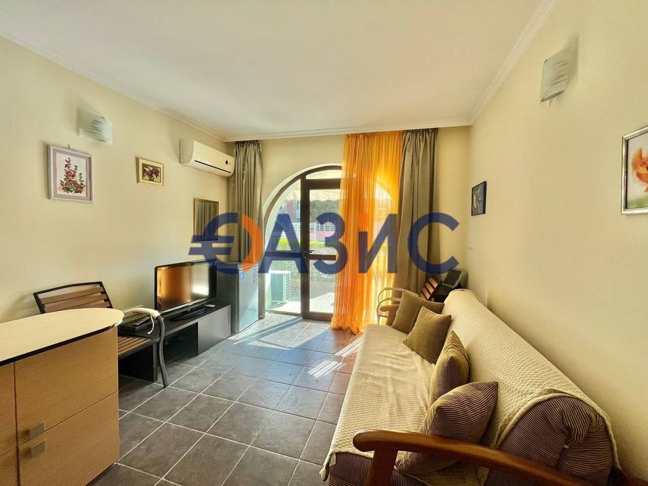 Просторно студио в комплекс Свети Георги, 55 кв. м., Свети Влас,