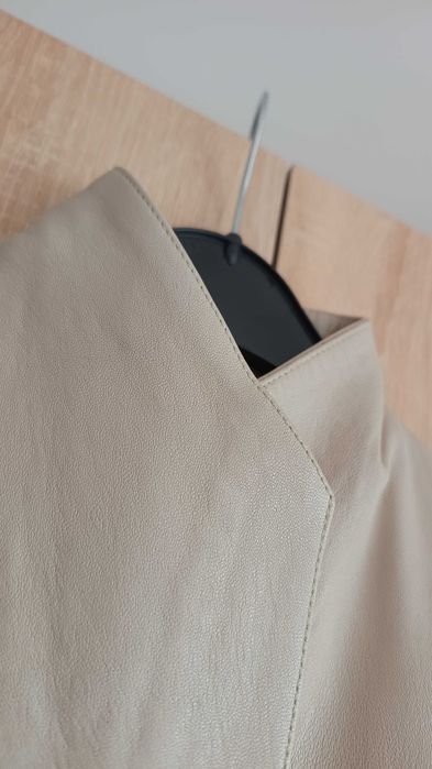 Haina lunga de dama din piele noua mărime L/XL