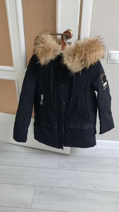 Женские куртки и одежды  бесплатно