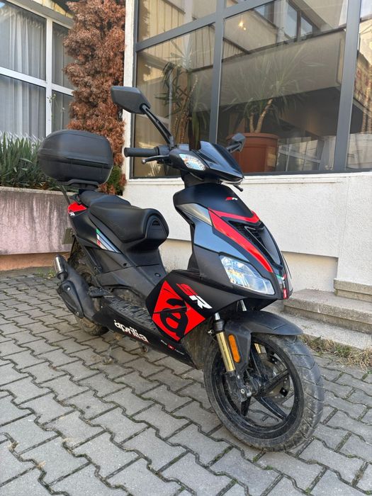 Aprilia SR 50 - 2150 euro (ușor negociabil)
An fabricatie-2019
Inmatri