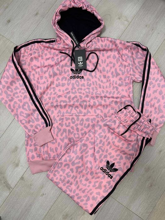 Дамски ватирани комплекти ADIDAS