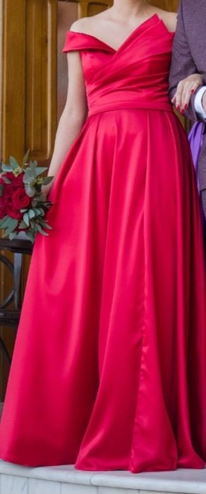 Rochie rosie nunta din tafta