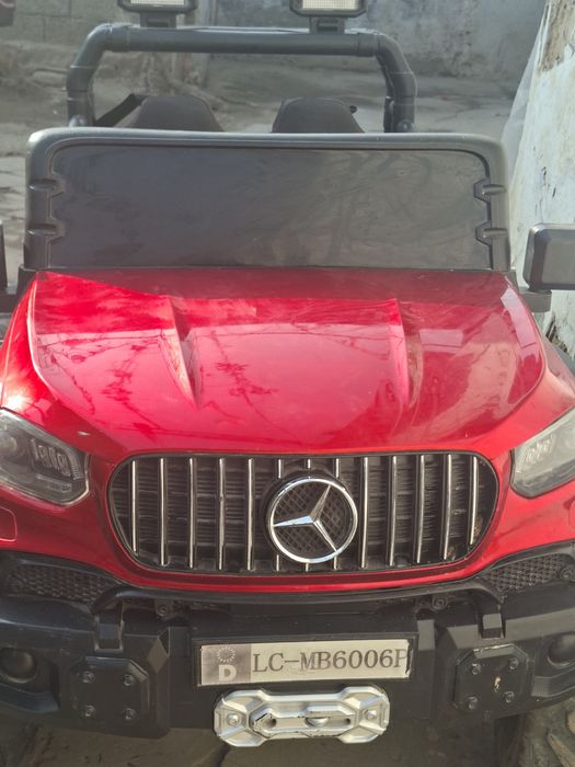 Bolalar moshinasi mers qizil haydasa boladi