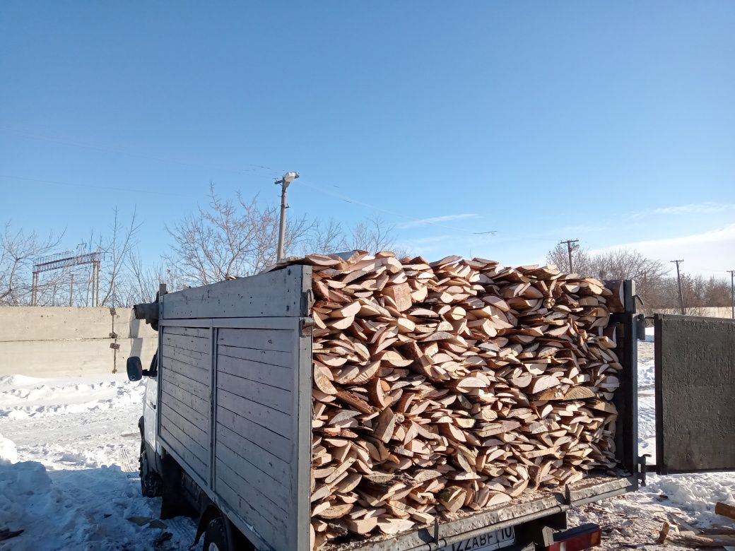 Дрова, уголь, щебень, вывоз мусора.